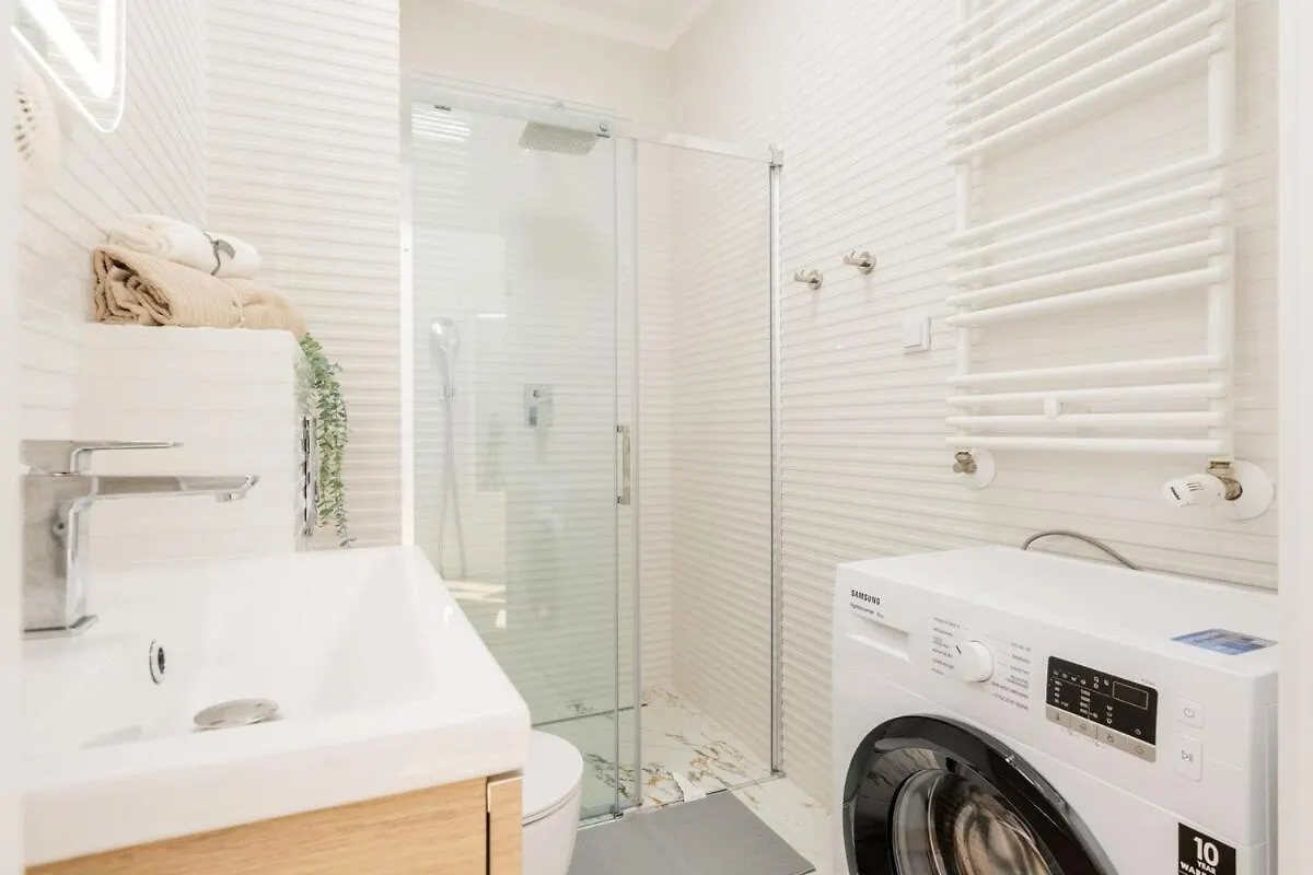 Wiktoryn 21 Citysphere Premium Suite 2 Warsaw